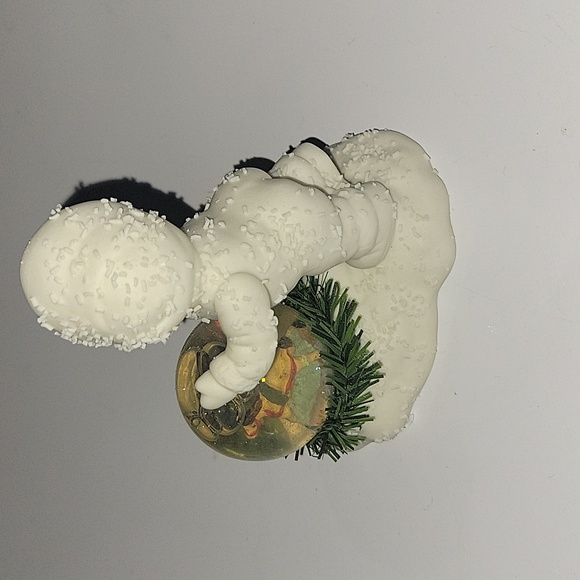 Holiday Christmas Figurine - Picture 4 of 4